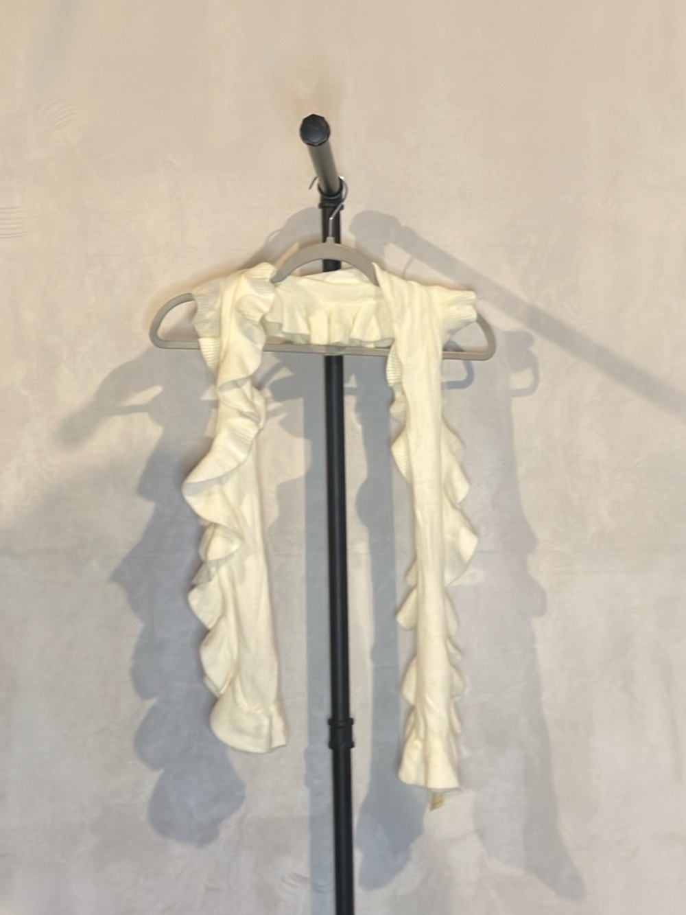CollectionEighteen White Ruffle Scarf Brand New With Tags